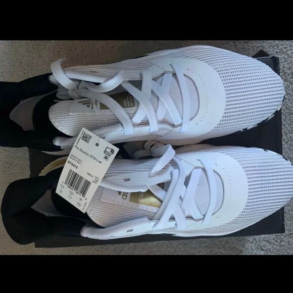 ADIDAS
PRO BOUNCE 2019 LOW WHITE
Sz13no box main image 9